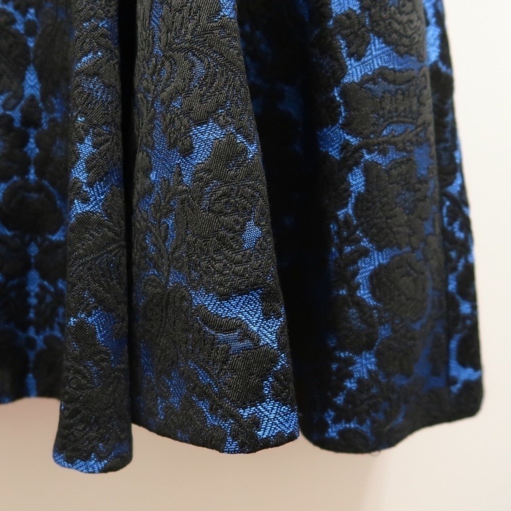 BLACK HALO Brocade Aria Dress 8 - Picture 10 of 12